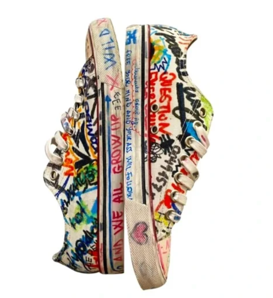 Vetements Graffiti Sneakers