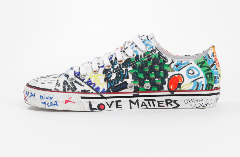 Vetements Graffiti Sneakers