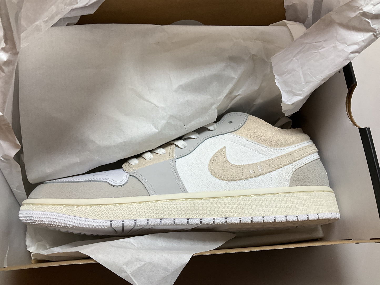 AIR JORDAN 1 LOW SE CRAFT SNEAKERS