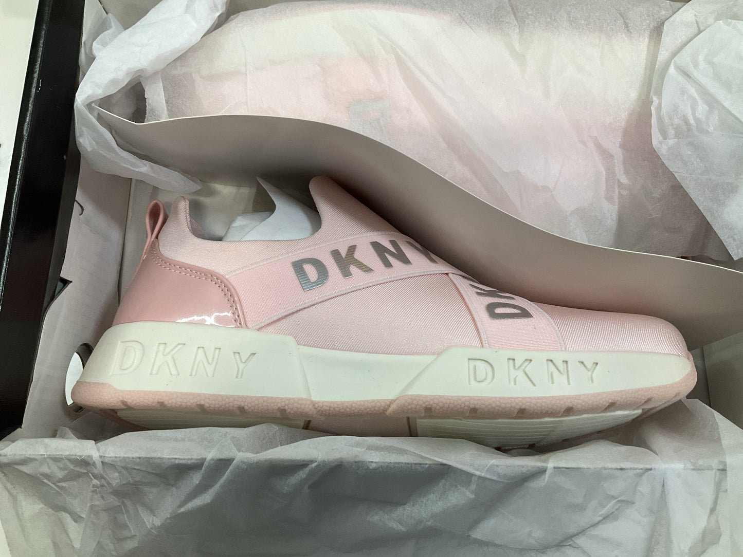 DKNY Little Girls Maddie Stretch Sneakers